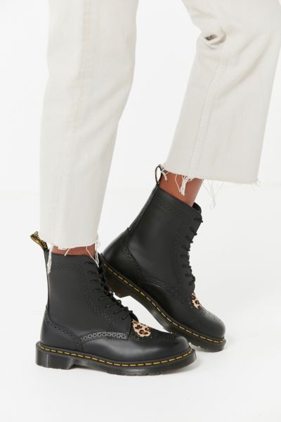 dr martens bentley ii heart