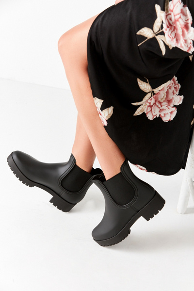 cloudy waterproof chelsea rain boot