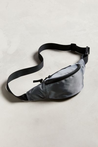 urban outfitters sling bag