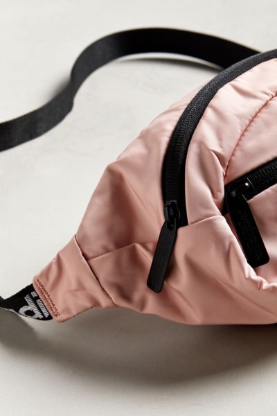 adidas fanny pack urban outfitters