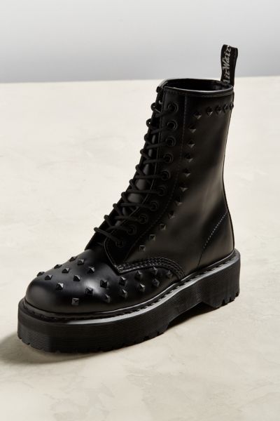 1490 stud doc martens