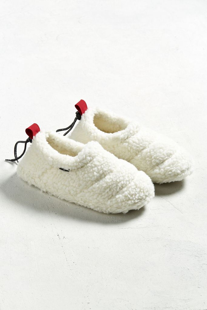 UO Sherpa Slipper Urban Outfitters Canada