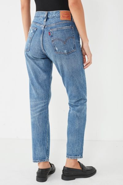 levi's wedgie urban outfitters