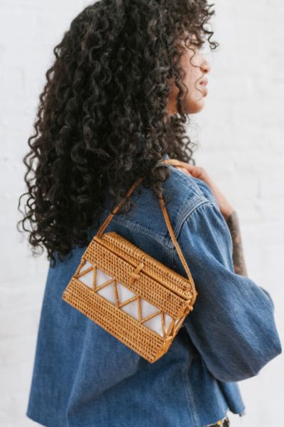 urban outfitters woven bag