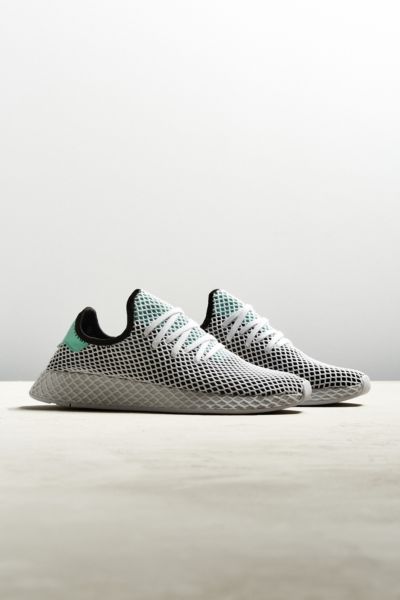 harga adidas deerupt runner