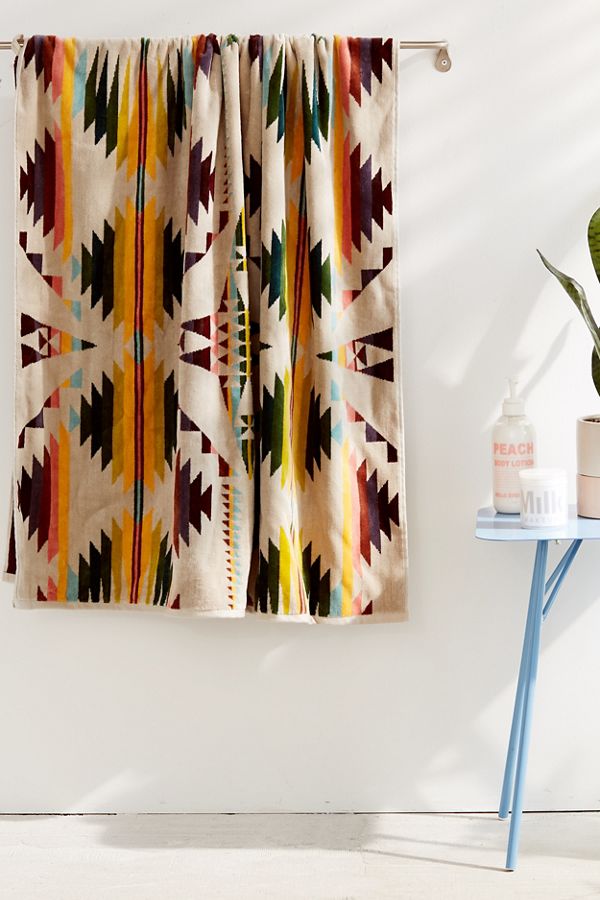 Slide View: 2: Pendleton Falcon Cove Oversized Beach Towel