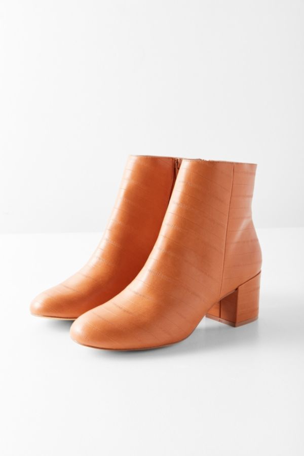 noe ankle boot
