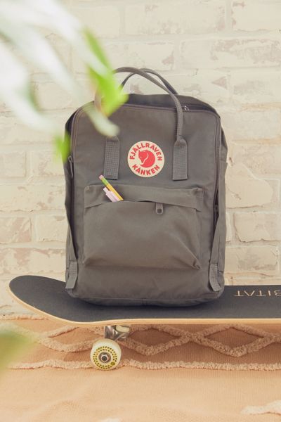 fjallraven kanken backpack urban outfitters