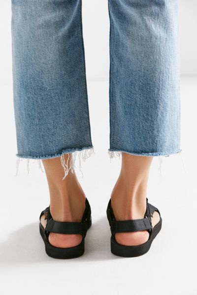 urban outfitters tevas
