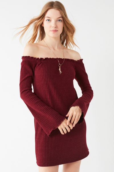 off the shoulder lettuce edge dress