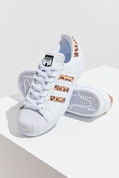 superstar leopard adidas