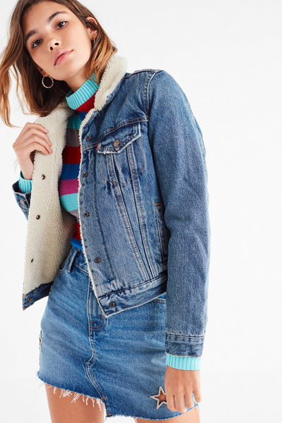 urban outfitters levis sherpa jacket