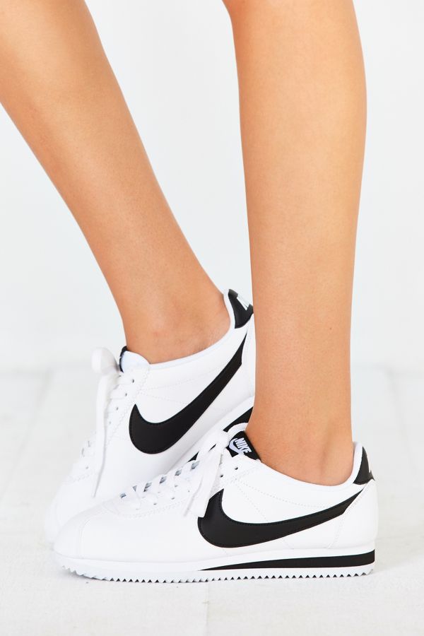 Nike Classic Cortez Leather Sneaker Nike Classic Cortez Leather Sneaker