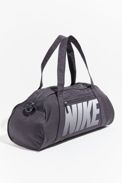 urban outfitters gym bag