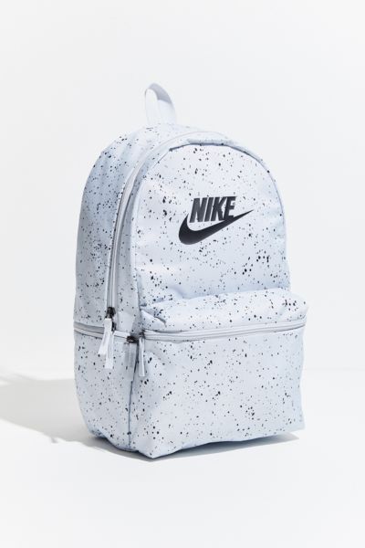 white nike backpack