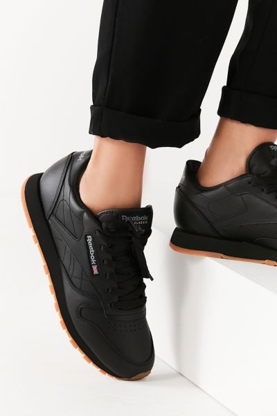 reebok classic leather black outfit