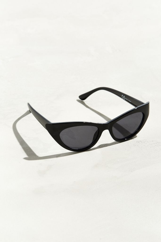 Uo Plastic Cat Eye Sunglasses Urban Outfitters Canada