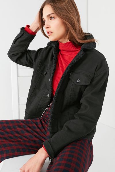 levi's ex boyfriend sherpa trucker jacket black