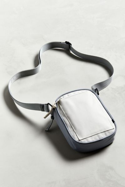 urban outfitters mini messenger bag