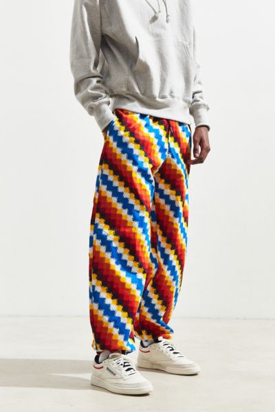 urban outfitters baggy pants