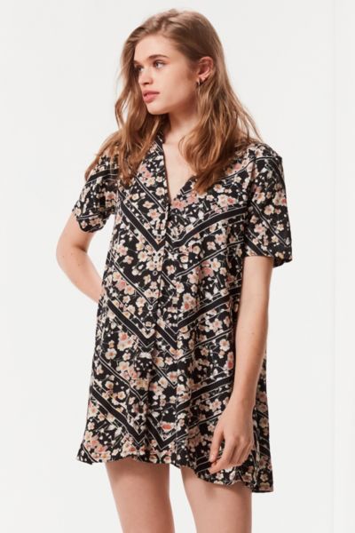Motel Crosena Floral Button-Down Shift Dress | Urban Outfitters