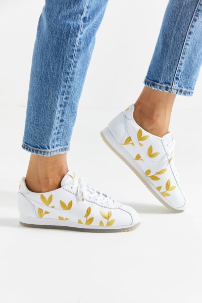 urban outfitters nike cortez