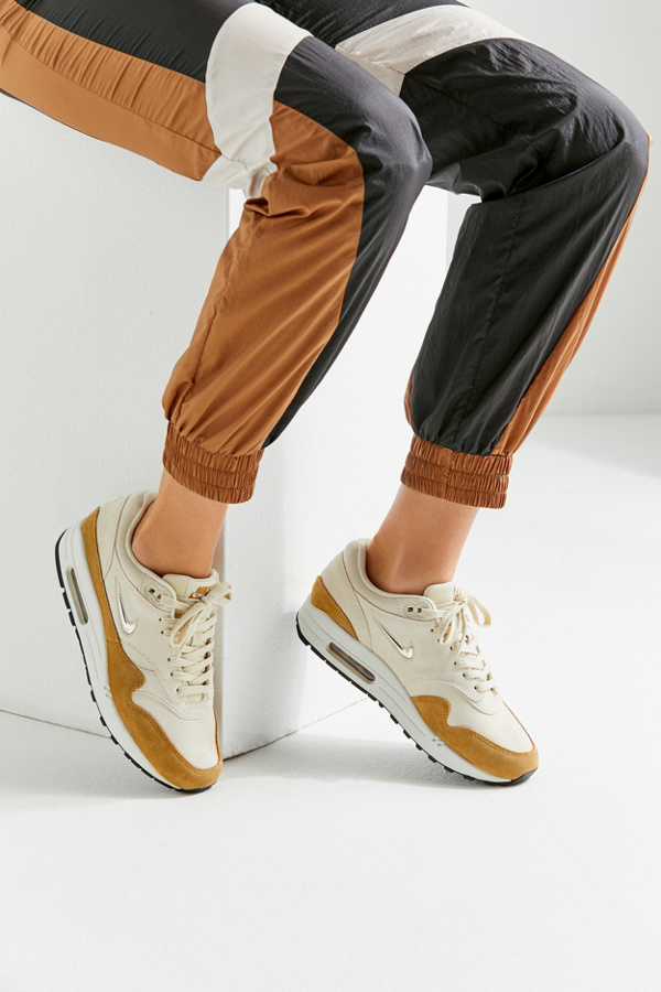 wmns air max 1 premium sc