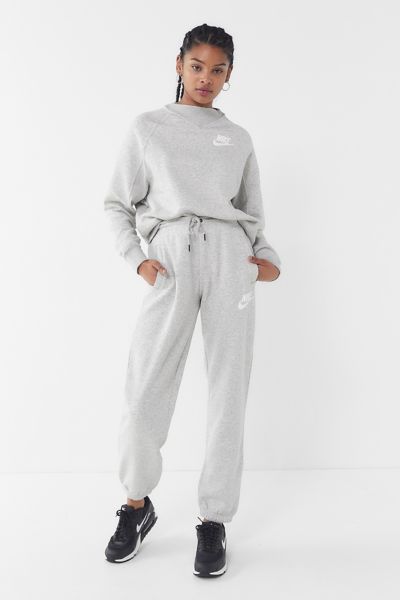nike sweatpants with scrunch bottoms