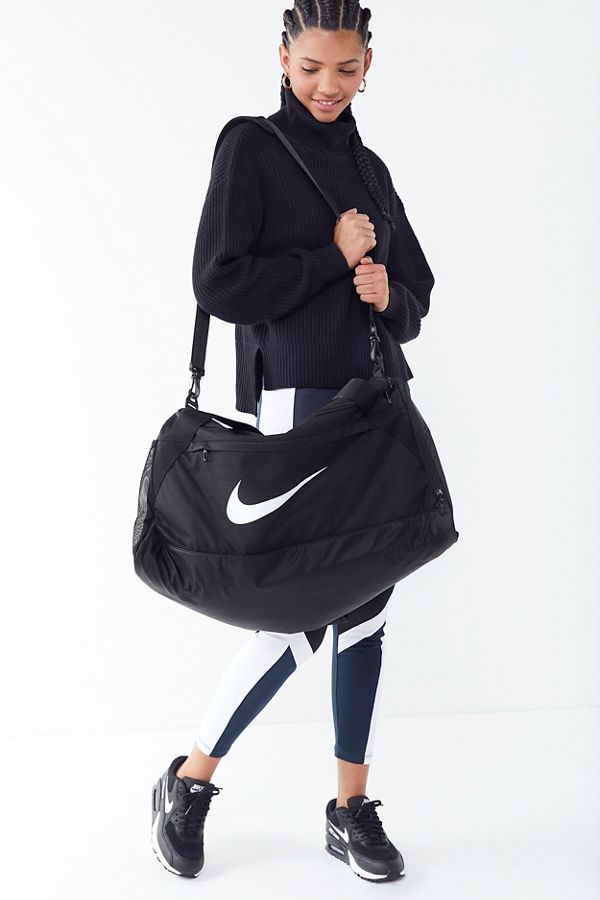 Nike Brasilia Medium Duffel Bag | Urban Outfitters