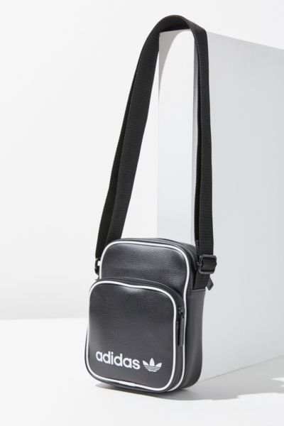 vintage airliner bag adidas