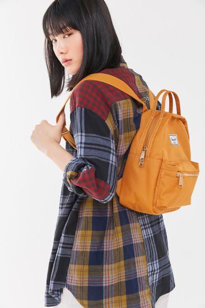 herschel supply nova mini