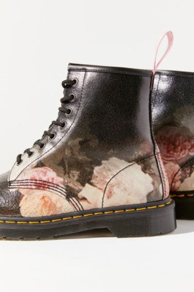 lie dr martens