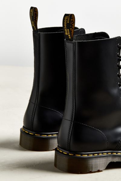 dr martens 10eye