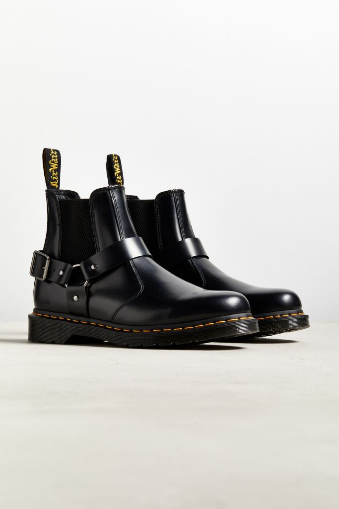 doc martens wincox chelsea