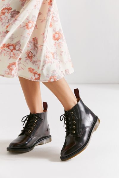 emmeline 5 eye boot