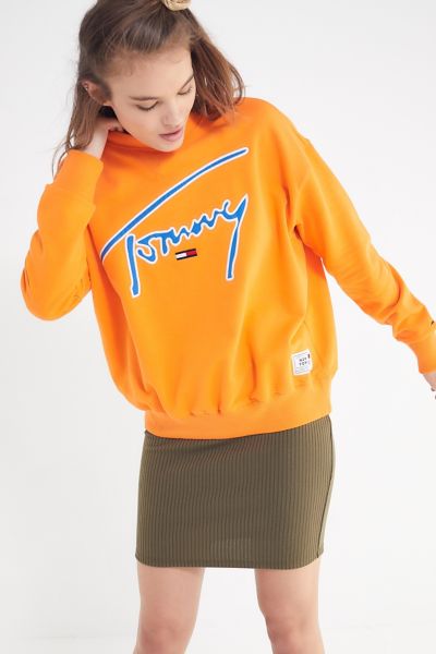 tommy orange sweatshirt