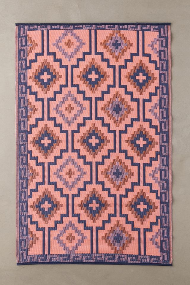 Luz Reversible Indoor/Outdoor Mat Urban Outfitters