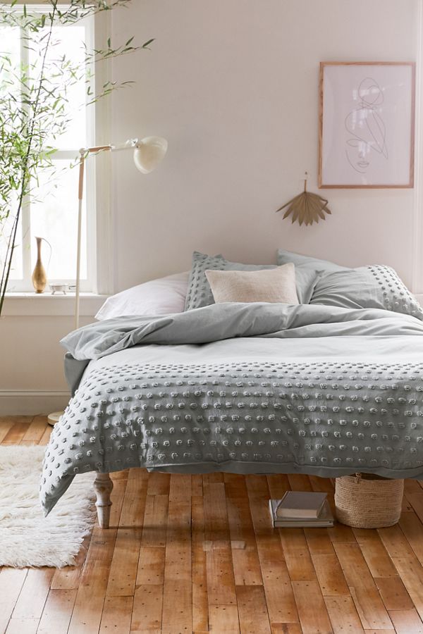 Slide View: 1: Tufted Dot Duvet Cover