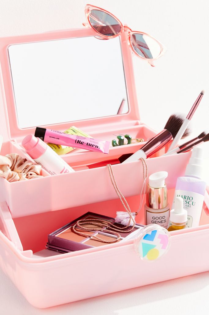 Caboodles On-The-Go Girl Makeup Case | Urban Outfitters Canada