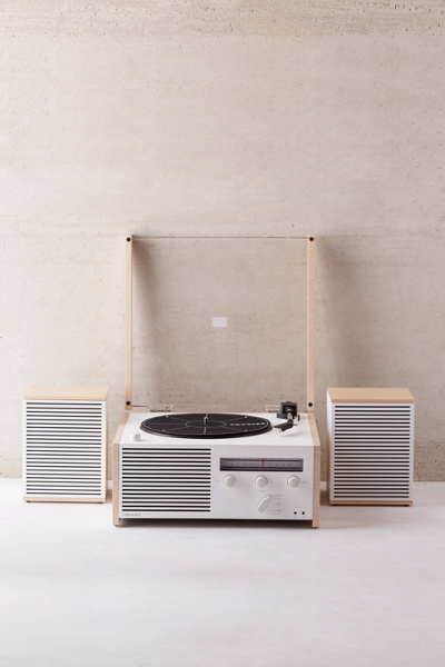 crosley switch ii record player with speakers
