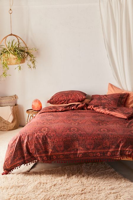 Red Bedding Sale Duvet Covers Sheets More Urban Outfitters