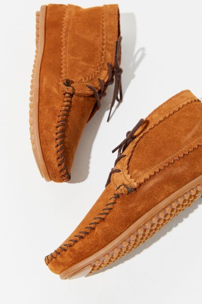 minnetonka suede ankle boot