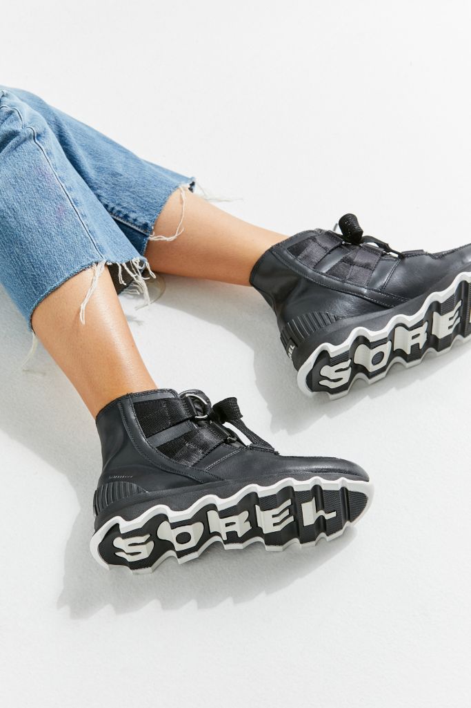 sorel kinetic lace up boot