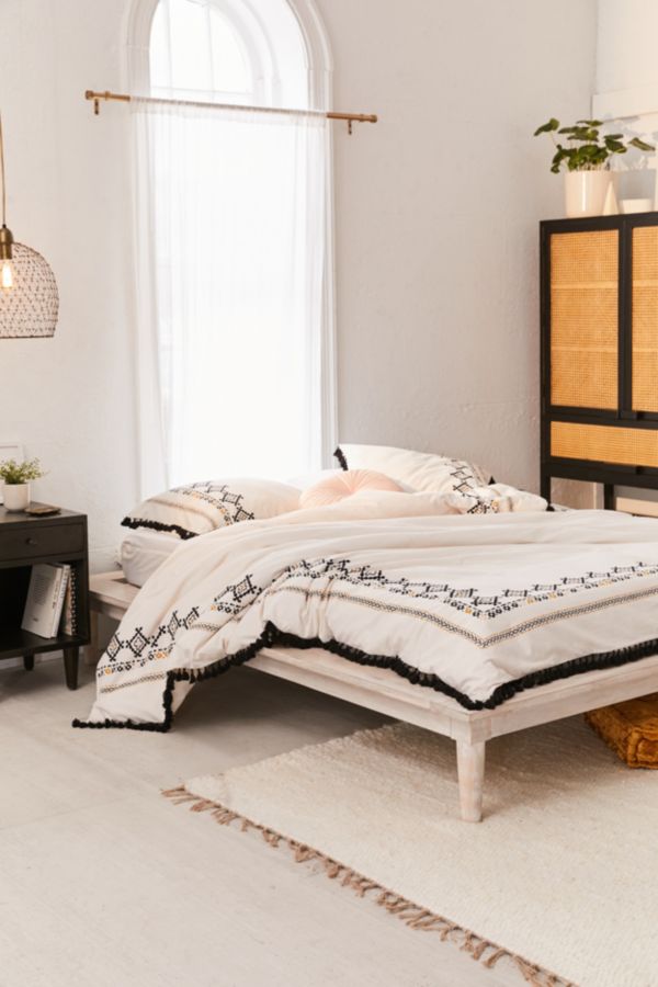 Dara Border Print Tassel Duvet Cover Urban Outfitters Canada