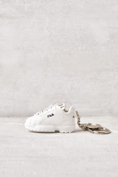 fila disruptor 3 trainers white