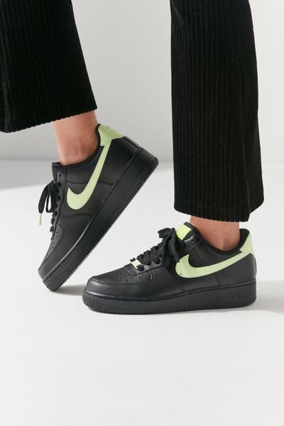 urban outfitters air force 1