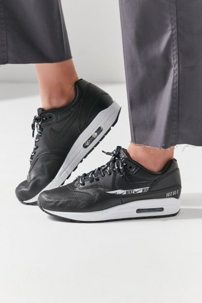 nike air max 1 se overbranded