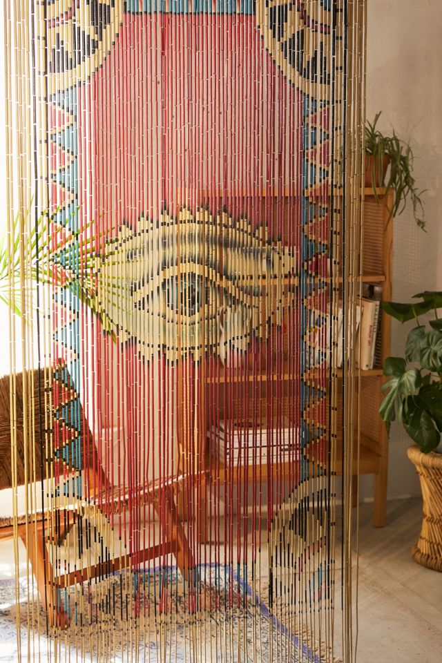 Rideau perlé en bambou œil Urban Outfitters Canada