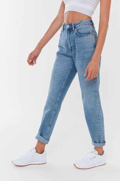 light blue denim mom jeans