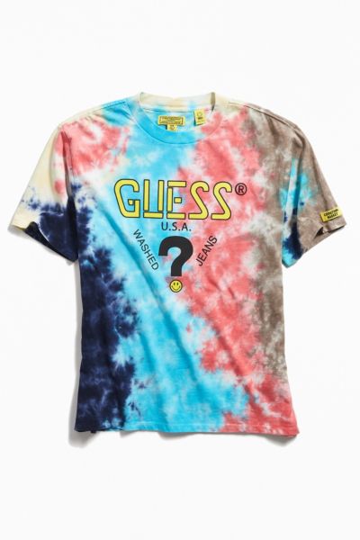 guess x chinatown market x smiley big question logo tee